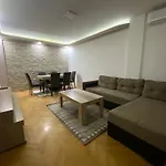 Fia House Hrom Apartment