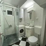 アパート Fia House Hrom スコピエ